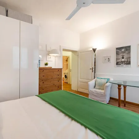 True Apartment