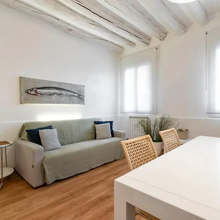 Apartment True