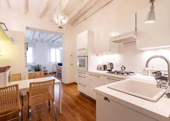 True * Венеция